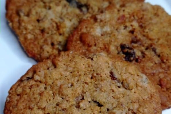 Cookies aux raisins et miel croustillants 